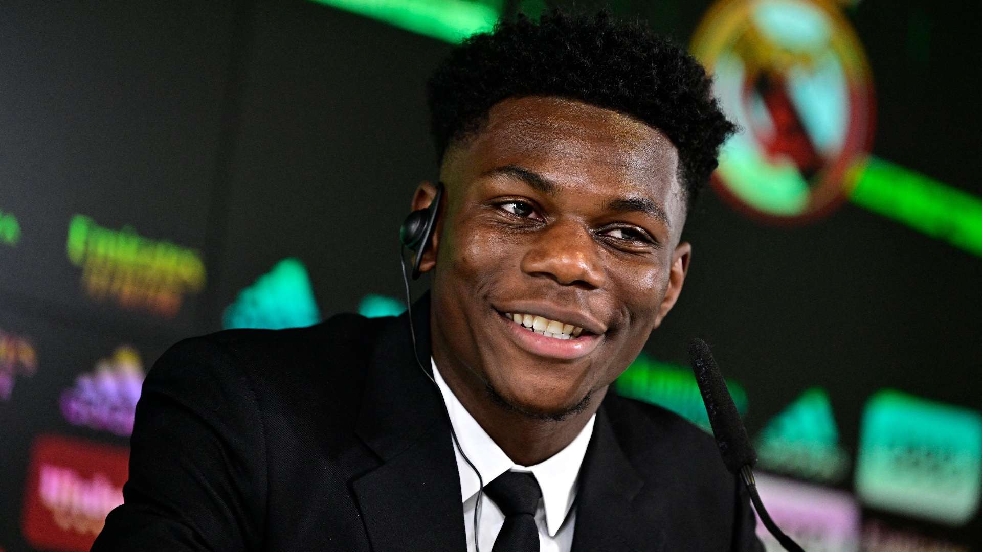 曼和阿雅克 曼和阿雅克